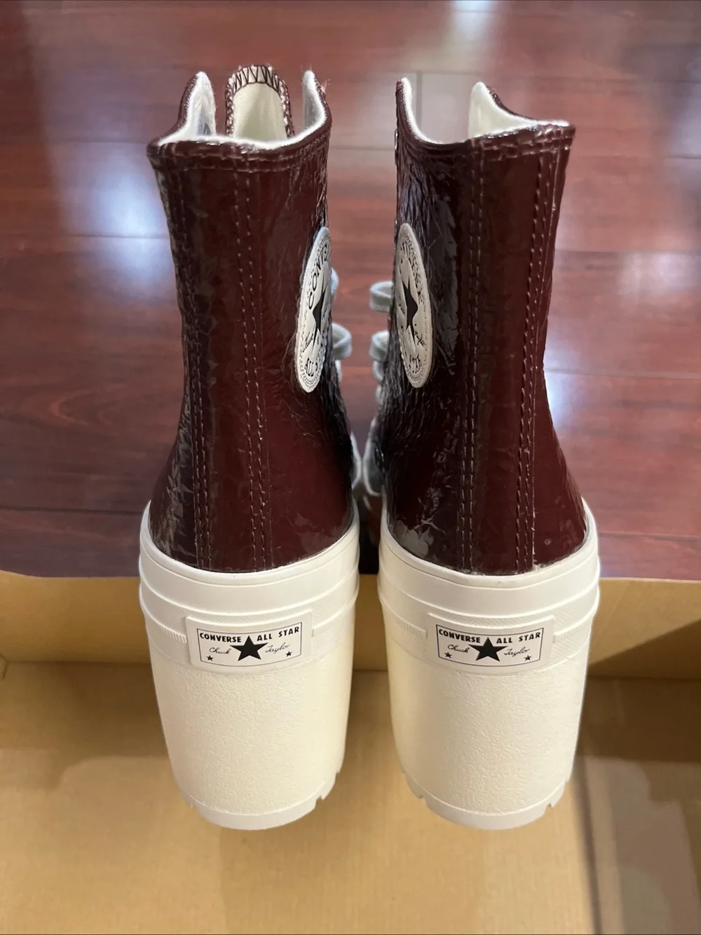 Womens 9.5 Converse Chuck 70 De Luxe Heel Crinkle Leather Boot HALF BOX A13387C